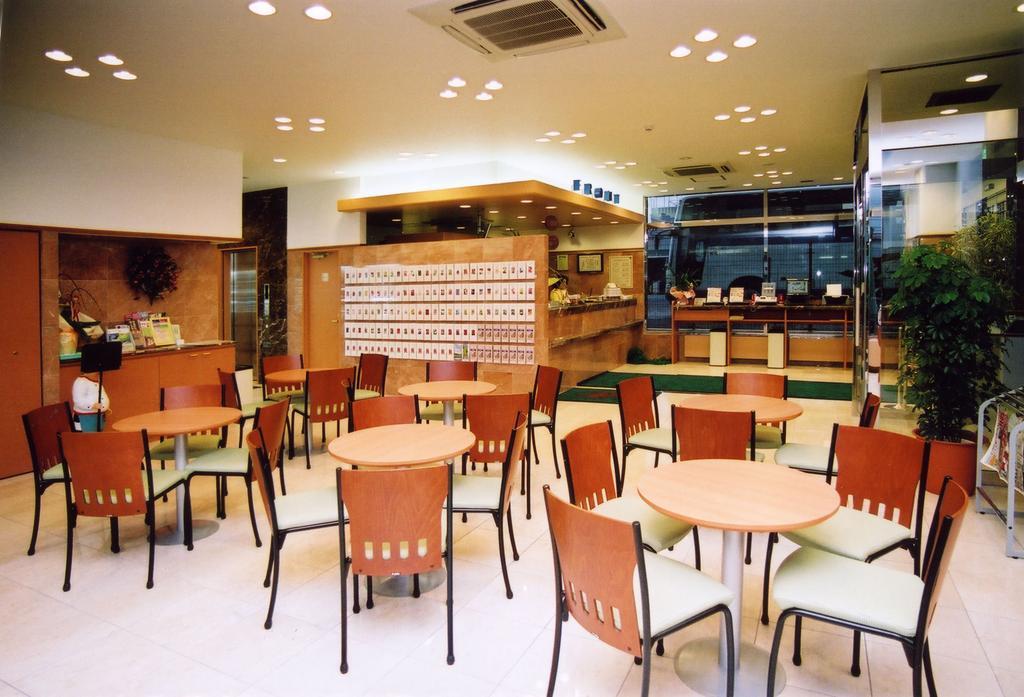 东横山形站西口酒店 山形市 外观 照片